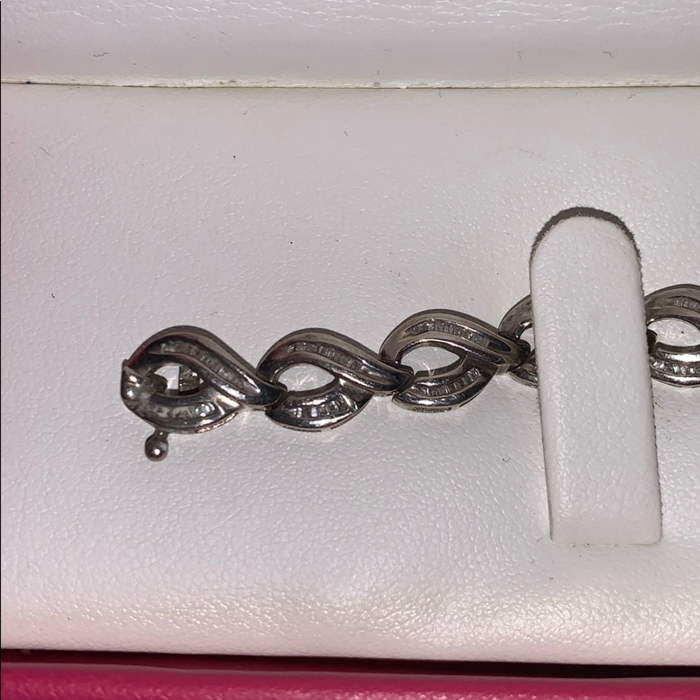 Diamond bracelet - Picture 3 of 5